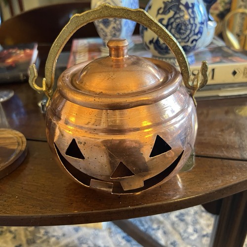 Vintage Copper Jack-O-Lantern Lidded Pumpkin Pot With Brass Handel 6” X 6” - Imagen 8 de 12