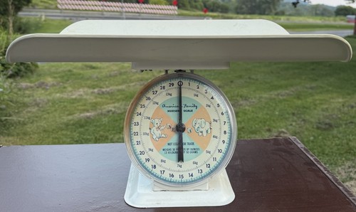 American Family Vintage Nursery Scale Baby Scale 30 Lb Elephant Bear White