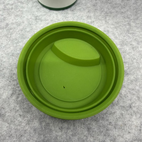 Weihnachtsbaum Reisebecher mit Silikondeckel von Spode - Bild 10 von 11