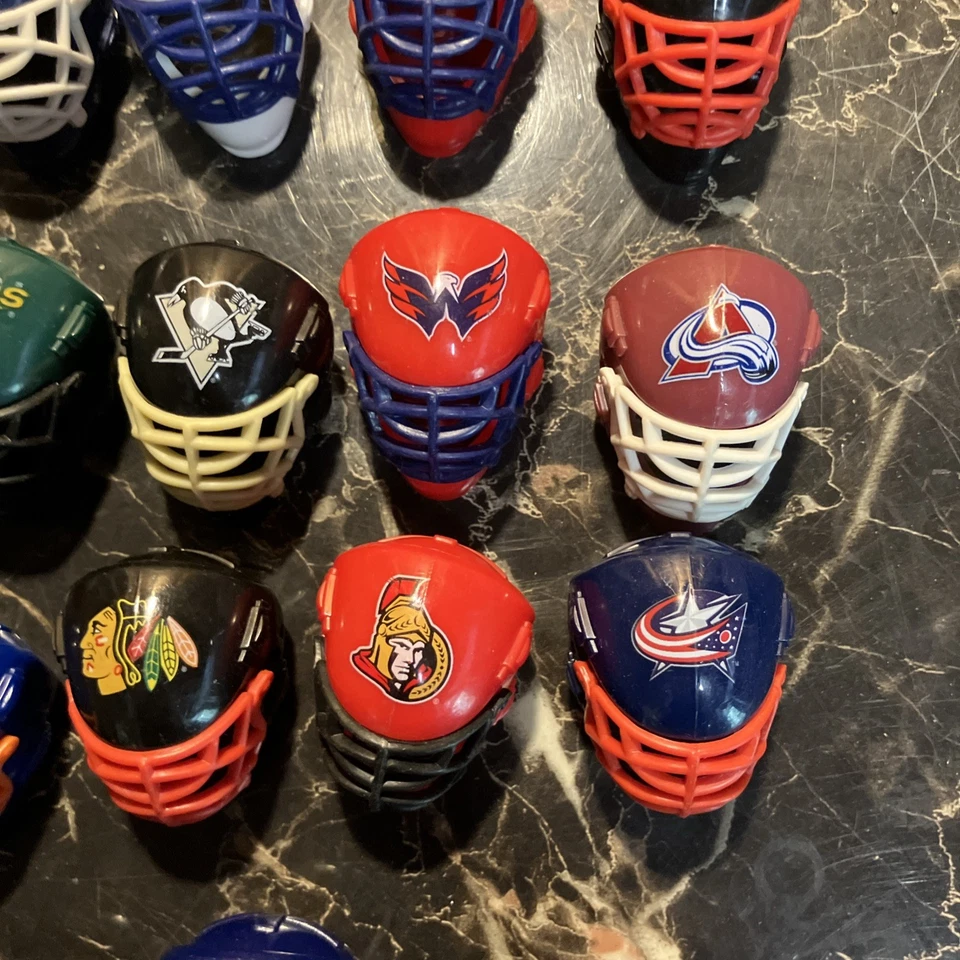 Lote de colección de minicascos de hockey de la NHL o lote de 27 hechos por Franklin B14 Foto 4 de 4