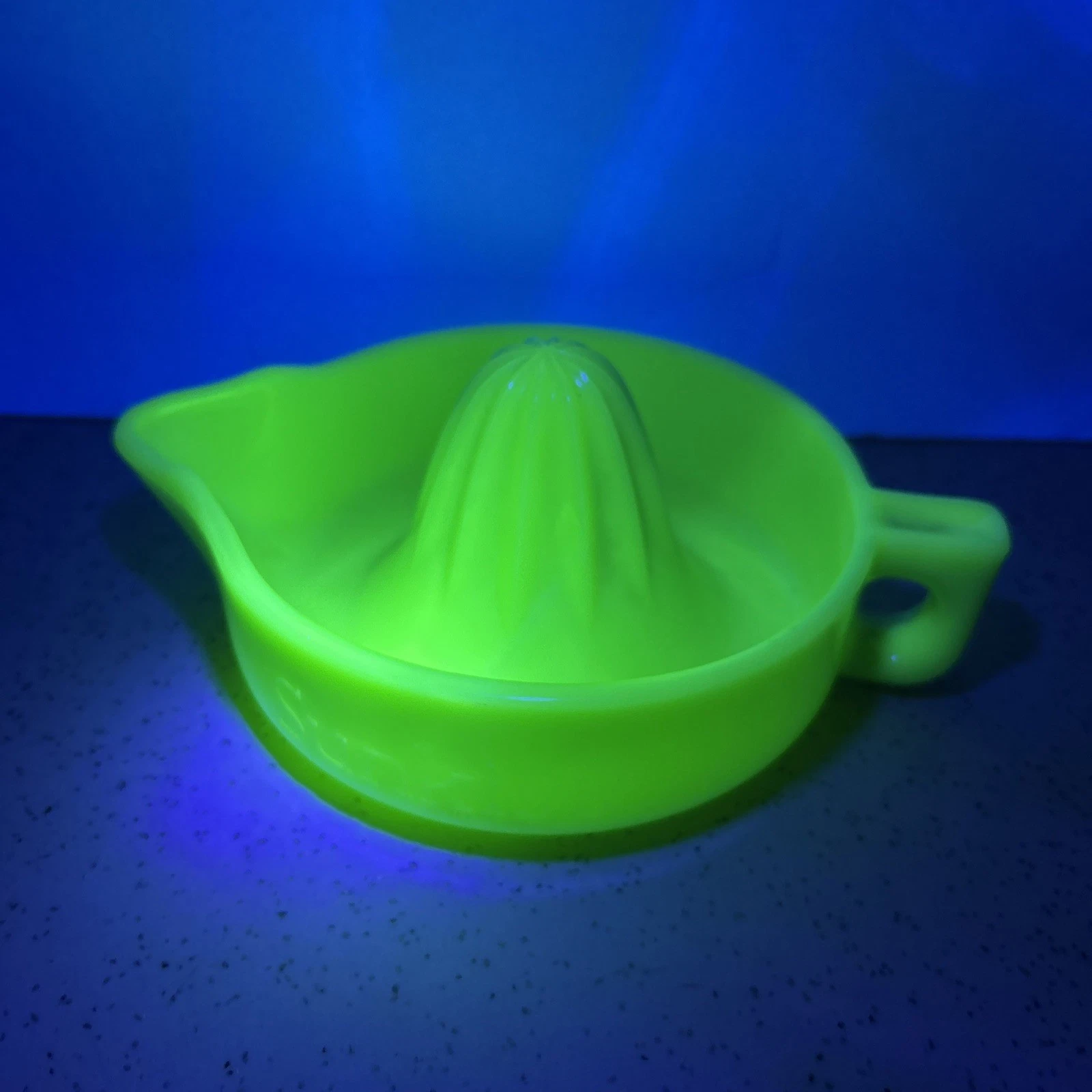 Vintage Jadeite Sunkist Reamer Uranium Glows Citrus Juicer
