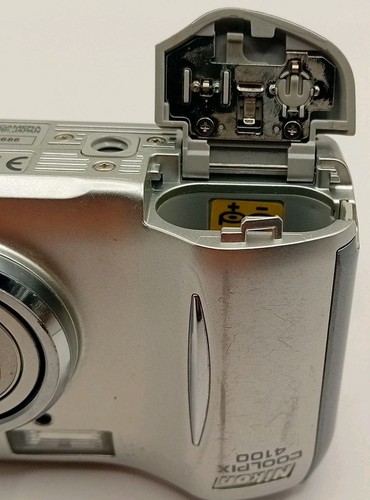 Nikon Coolpix 4100 4.0MP Camera 3x Optical Zoom Lens CCD - Tested - Picture 5 of 24