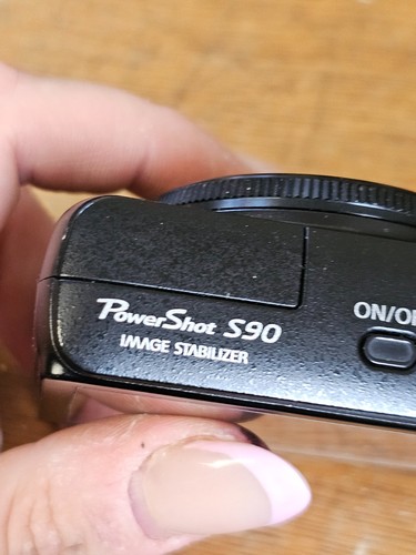 Canon Powershot S90 10.0MP Digital Camera Including New Battery & Charger Faulty - Picture 22 of 24