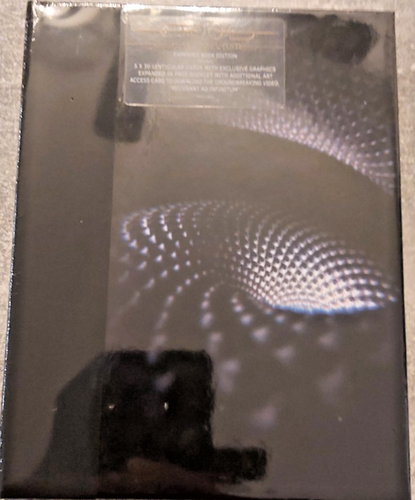 Tool  --  Fear Inoculum  --  Expanded Book Edition  --  CD , Album  --  NEU - Bild 1 von 3