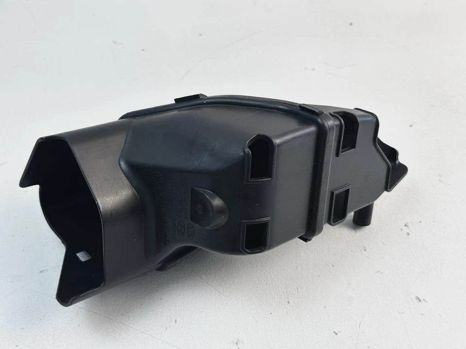 Hyundai Tucson 2016-2021 Internal Air Ventilation Duct H41223-1900 OEM - Image 4 of 4