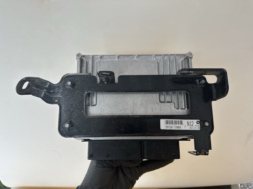 2022-2024 Hyundai Ioniq VCU Module Drive Motor Battery Control Module OEM - Picture 2 of 10