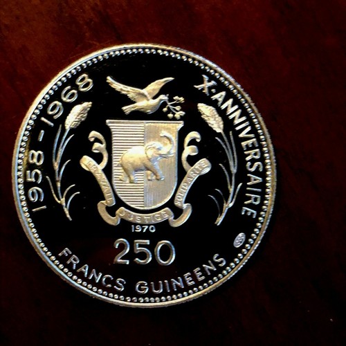 1970 GUINEA 250 FRANCS PROOF SILVER COIN, BUST WITH SPEAR, AFRICA, FREE SHIPPING - Picture 2 of 2