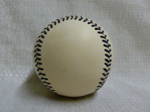 Rawlings Mickey Mantle New York Yankees Gene Budig American League Baseball MLB - Bild 5 von 7