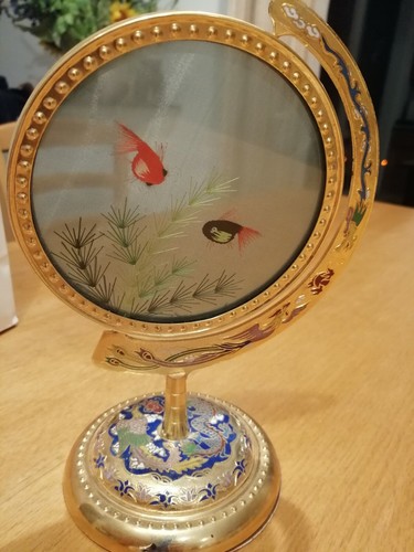 Embroidered Fish on Silk  Screen - Bild 3 von 5