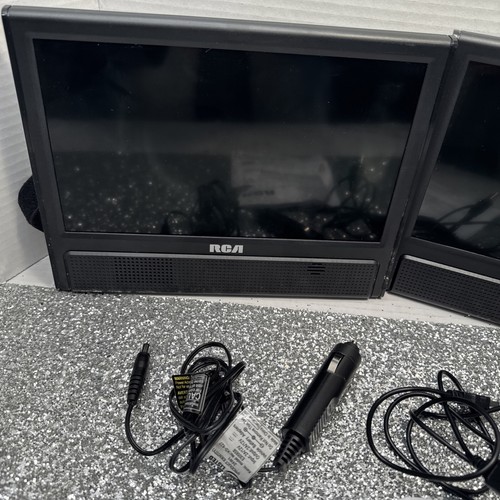 RCA 9-INCH MOBILE DVD PLAYER WITH ADDITIONAL 9-INCH SCREEN. - Picture 3 of 6