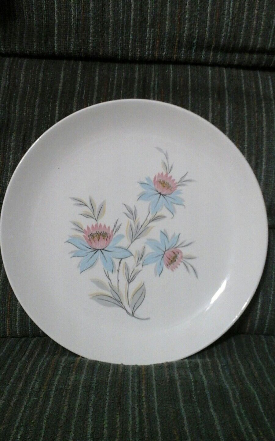 Picture 1 of 4