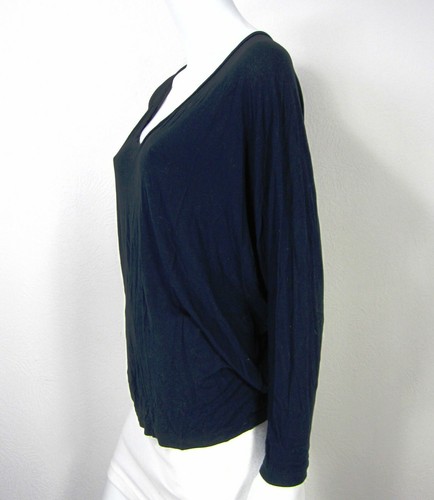 VINCE LONG SLEEVE V NECKLINE BLOUSE SIZE S SMALL KNIT SOLID NAVY BLUE - Picture 6 of 12