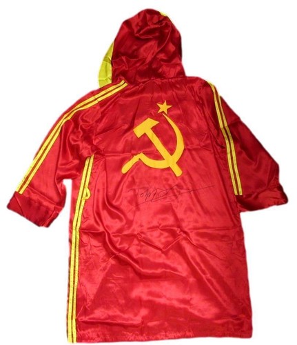 Dolph Lundgren Autographed Rocky IV Ivan Drago Boxing Robe PSA/DNA 179999 - 第 1/7 張圖片