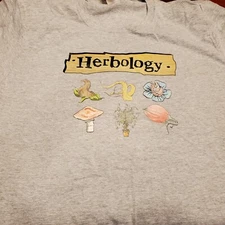 The Wizarding Trunk  HERBOLOGY  HARRY POTTER   T SHIRT TEE   SMALL