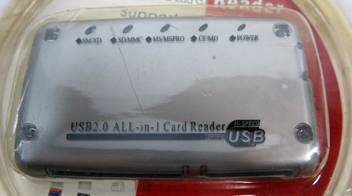 USB 2.0 Card Reader- New in Package - Afbeelding 2 van 4