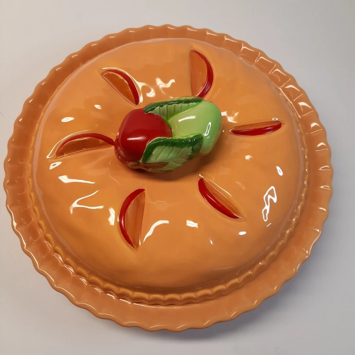 Apple Pie Keeper with Lid and Recipe 9" Plate Unbranded Pre-owned
Opens in a new window or tab