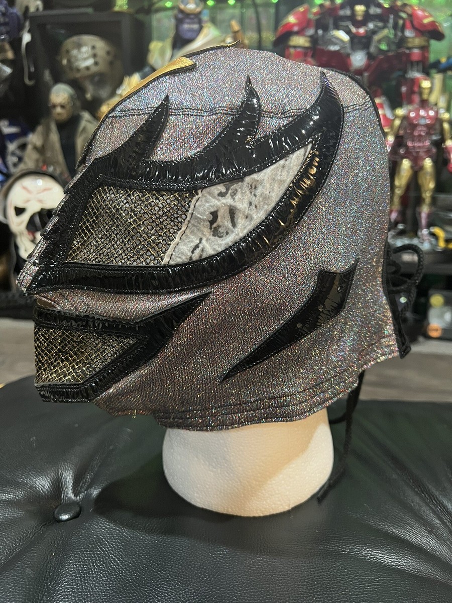 WWE クラシック  アックス＆スマッシュ＜デモリションズ＞ オーバーマスク Amazon.com: WWE Classic Superstars Demolition Ax & Smash WWF