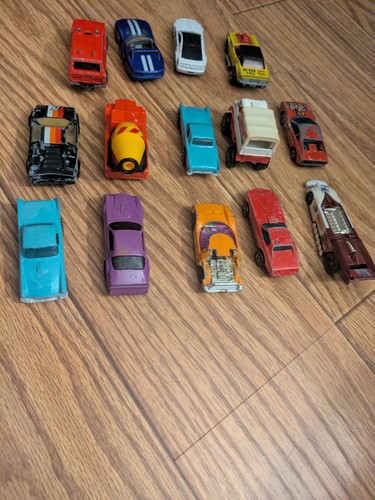 Lot Of 20 Vintage 70s, 80s More Hot Wheels And Matchbox Die Cast Cars And Trucks - Picture 7 of 8