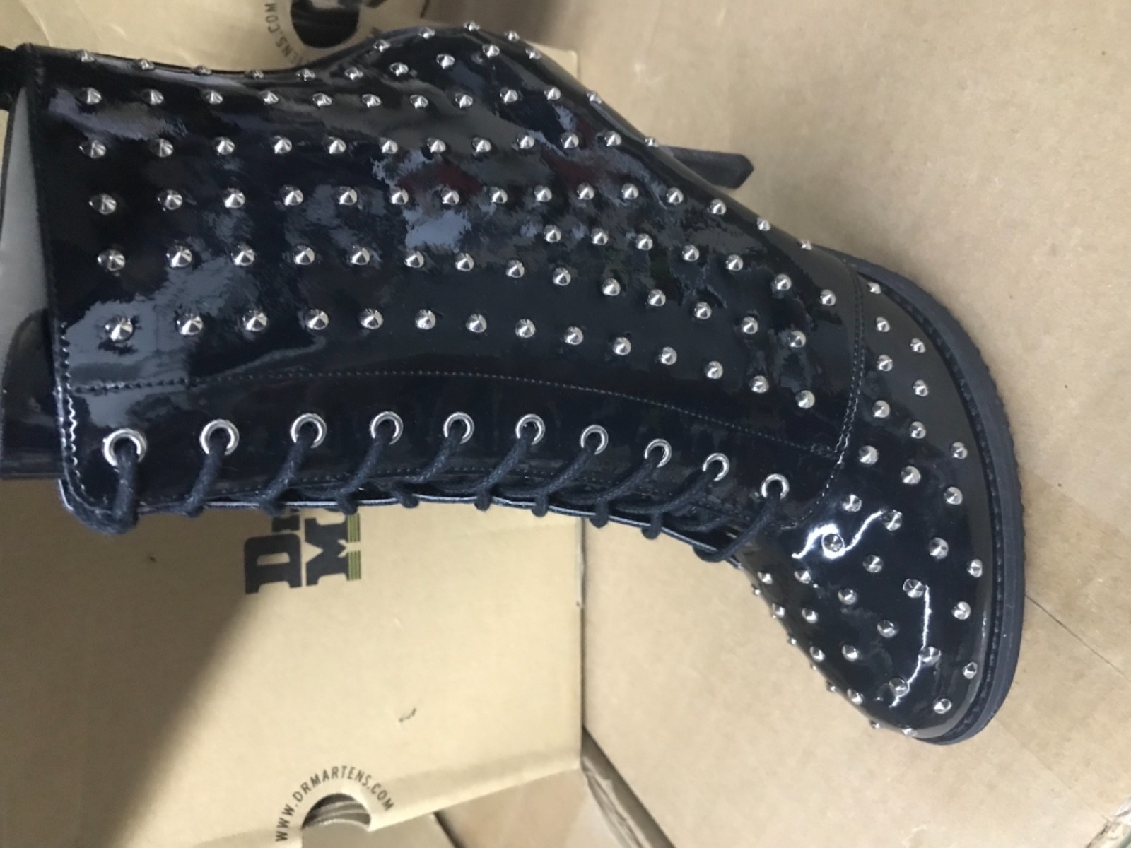 Dr. Martens Damens`s Alize ZITA All Studded Damens 10 Dr. Martens Damens`s Alize ZITA All Studded Damens 10