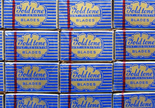 Gold Tone Razor Blades 1940 Die Cut Scalloped Store Display ~ 20 Boxes of Blades - Picture 3 of 6