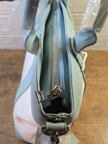 MIA & TESS Mint Canvas Tote Purse MSRP $47, Inside Zip Pocket, New - Picture 4 of 10
