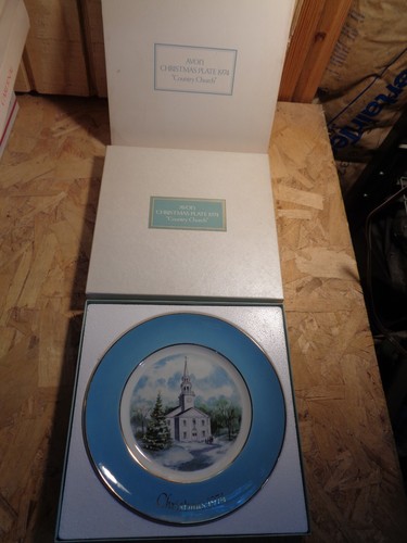Avon Christmas Plate Series Second Edition "Country Church" 1974 - Picture 4 of 12