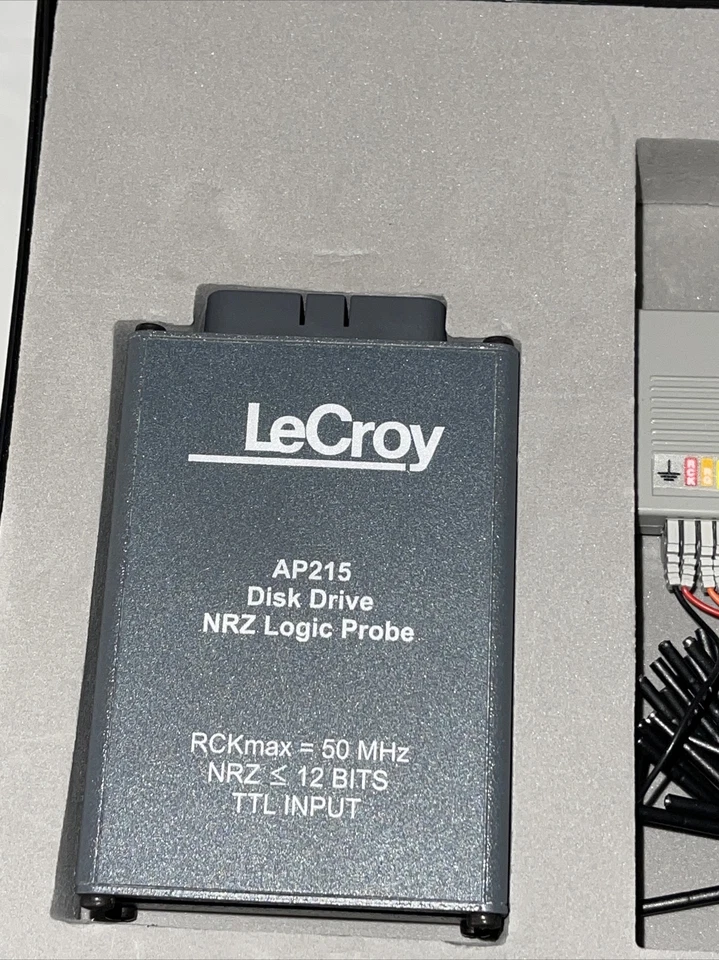 Unidad de disco Lecroy AP215 NRZ sonda lógica con caja y accesorios Foto 3 de 4