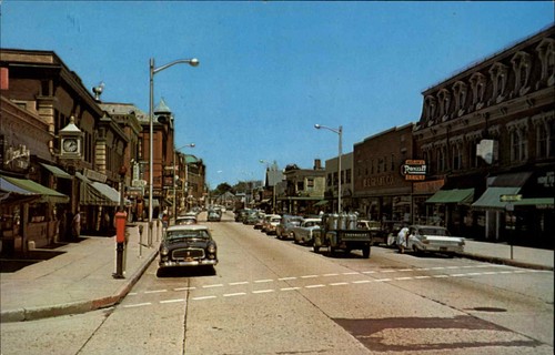 Milford Massachusetts MA Truck Classic Cars Parking Meters Vintage Postcard - 第 1/2 張圖片