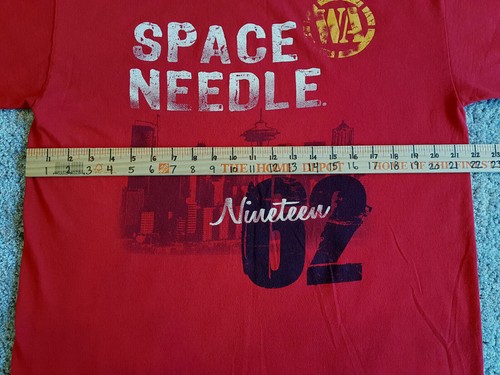 Camiseta Space Needle - Seattle, WA Skyline XL X-Large Roja 1962 Usada en Excelente Condición INV2785 - Imagen 2 de 7