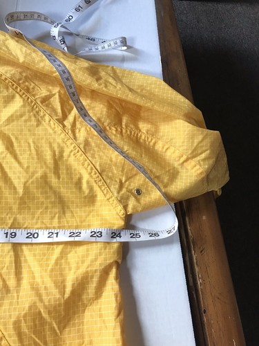 vintage 90s adult LG Wilson yellow windbreaker with hood see pics 4 measurements - Picture 10 of 12