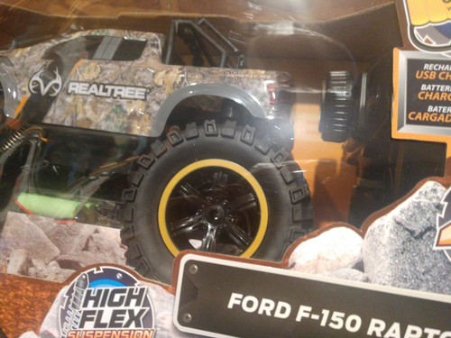 NUEVO EN CAJA REALTREE FORD F-150 RAPTOR ROCK CRAWLER CON BATERÍA RECARGABLE Y CARGADOR - Imagen 15 de 17