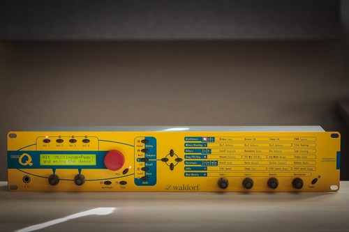Waldorf Micro Q Yellow Synthesiser In Mint Condition - Bild 3 von 3
