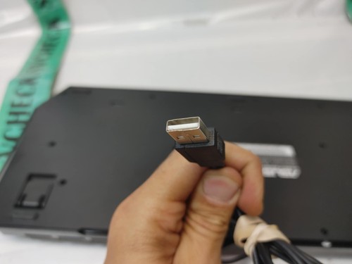 Asus Backlit KB V2 WIRED Usb Keyboard - Picture 6 of 9