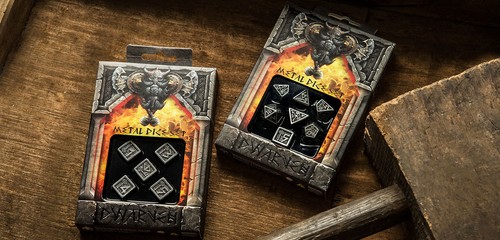 Dadi Q-Workshop Dwarven Metal Dice Set - Set di dadi Nanici di metallo RPG - Foto 4 di 5