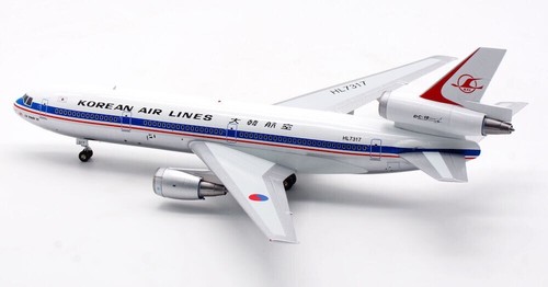 Korean Air Lines / McDonnell Douglas DC-10 / HL7317 / B-DC10-KAL-0122P / 1:200 - Imagen 2 de 11