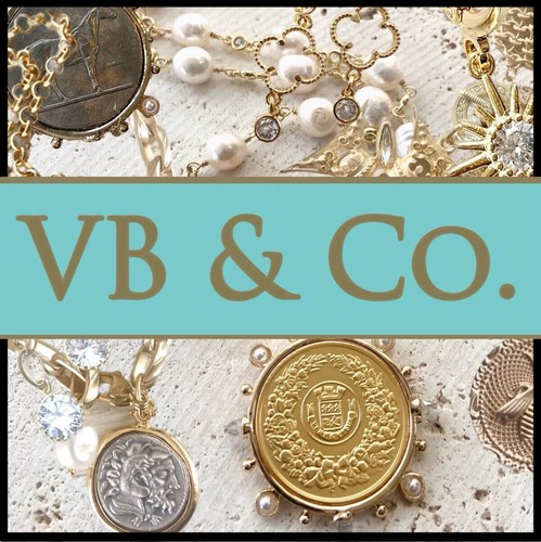 VB & Co French Coin Medallion Long Paperclip Chain Necklace Crystals - Imagen 2 de 16