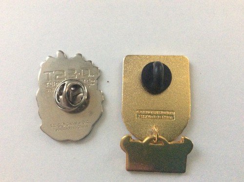 Universal Studios Vintage 2004 The Mummy + T2 3-D Pins Theme Park Rides Grand Op - Picture 7 of 7