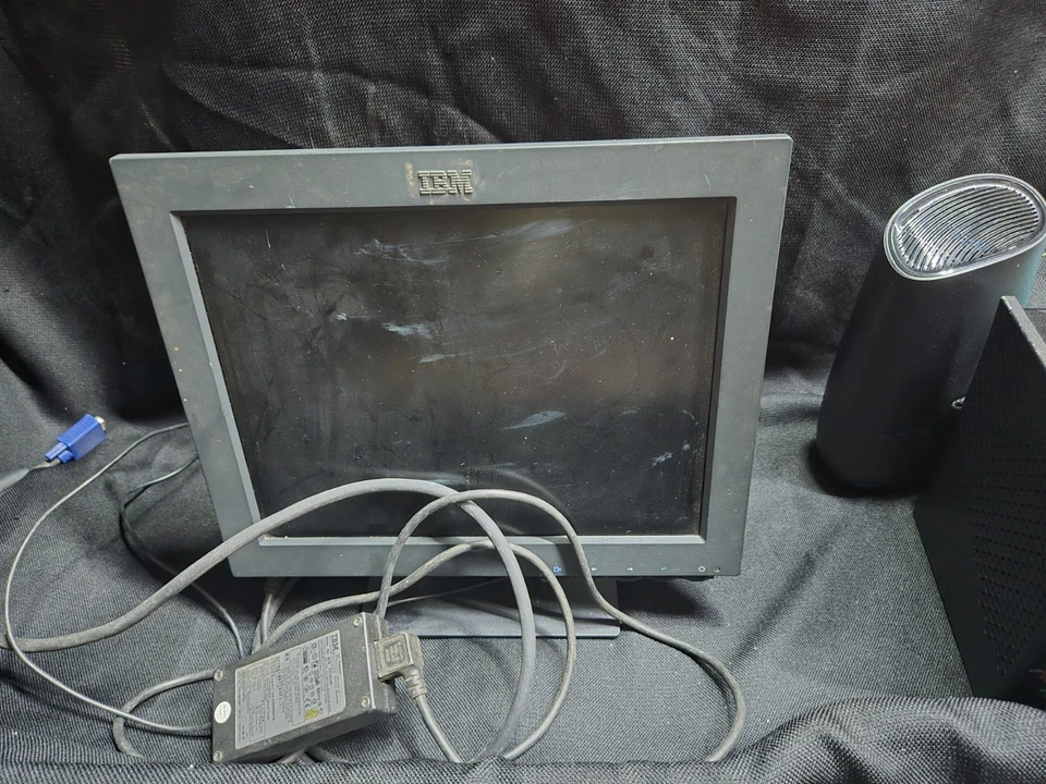 Classic IBM ThinkVision 15-inch LCD Monitor – Model 6734 - Image 2 of 4