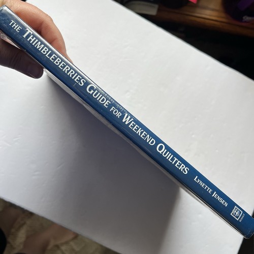 Vintage The Thimbleberries Guide for Weekend Quilters 1999 Lynette Jensen Book - Picture 3 of 3