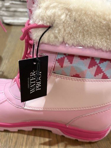 NEW UGG Butte II Patent Leather Truckee Lined Waterproof Boots - Pink - Sz 6 - Bild 8 von 10