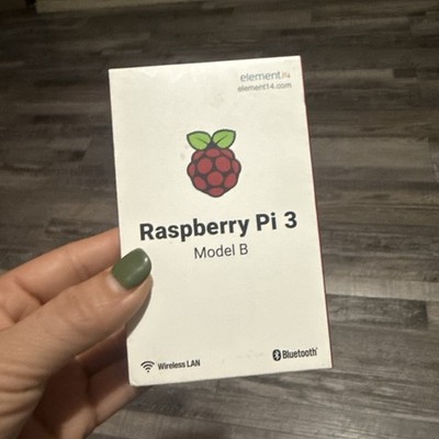 Raspberry Pi 3 Model B Single Board Computer   New In Box