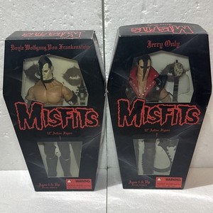 ミスフィッツ 12インチフィギュアジェリーとドイル2体セットMISFIITS ミスフィッツ 12インチフィギュアジェリーとドイル2体セット