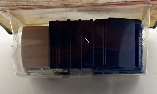 1984 Matchbox Refuse Truck #36 - Picture 2 of 6