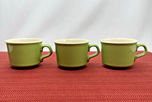 Juego de 3 tazas de café esmaltadas retro MCM verde lima/blanco de cerámica de EE. UU. - Imagen 5 de 8