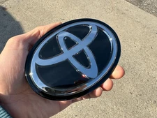 Fit For Toyota Corolla Grille Front Emblem 90975-02124 Oem 2020 2021 2022 2023