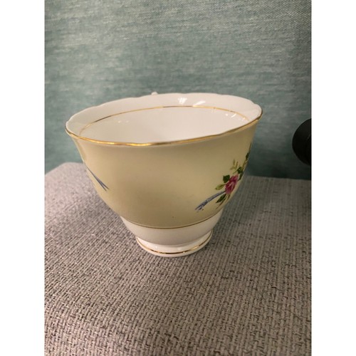 Rare Colclough Bone China Tea Cup and Saucer Set 1939 Floral Roses Blue Bows - Picture 5 of 9