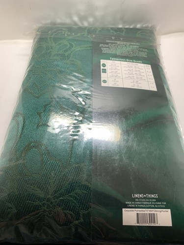 Christmas Damask Poinsettia Tablecloth 70”x 84” Oblong Green New - Picture 2 of 4
