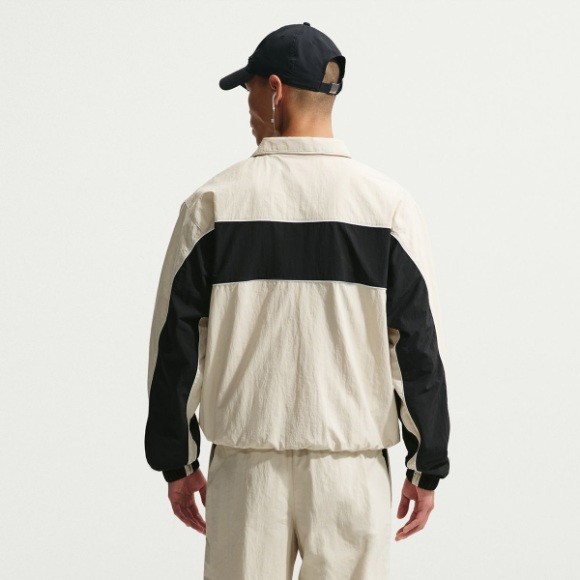 Nike Sportswear Club Men's Lightweight Full-Zip Jacket - Light Khaki IF0767-229 thumbnail 2