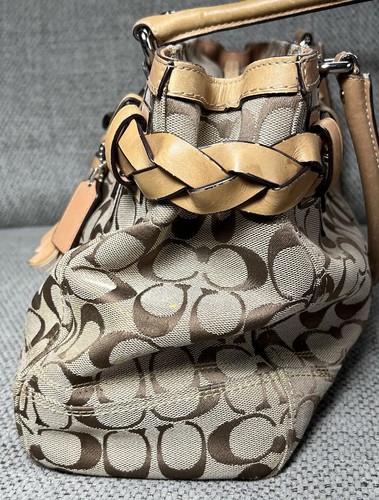 Cartera de mano COACH Hampton Signature con ribete de cuero trenzado F13068 - Imagen 7 de 13