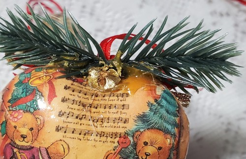 9 herzförmige Pappmaché Decoupaged Weihnachtsschmuck Herzen Schellack Vintage - Bild 12 von 12